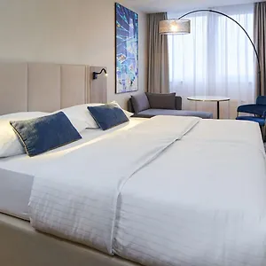 Hotell Orea Pyramida