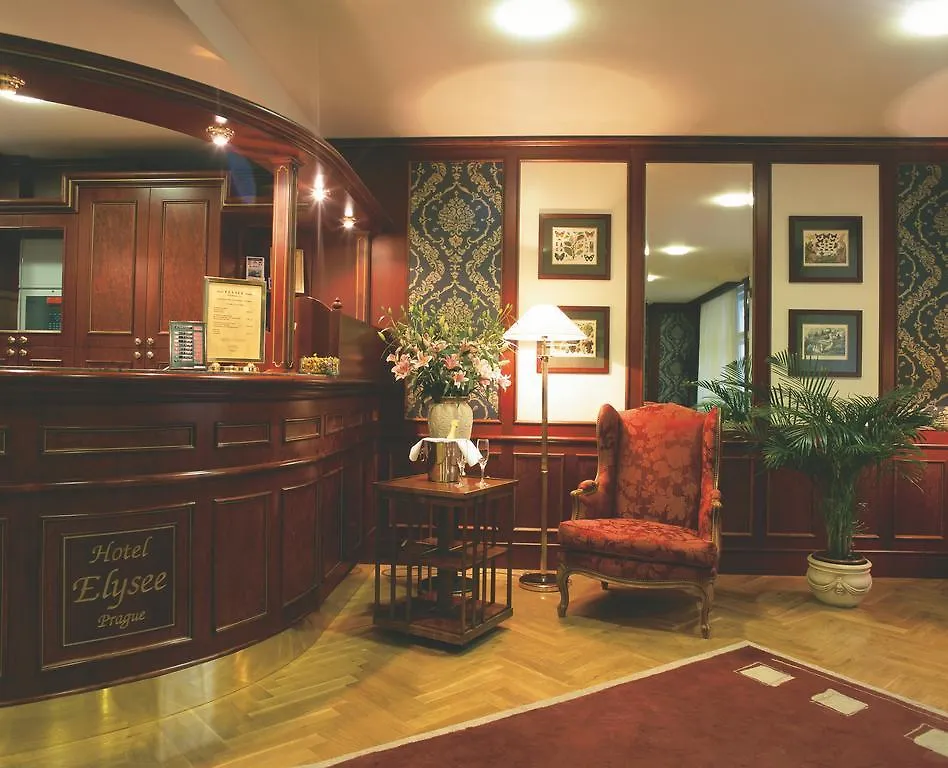 Elysee Hotel Prague 4*,