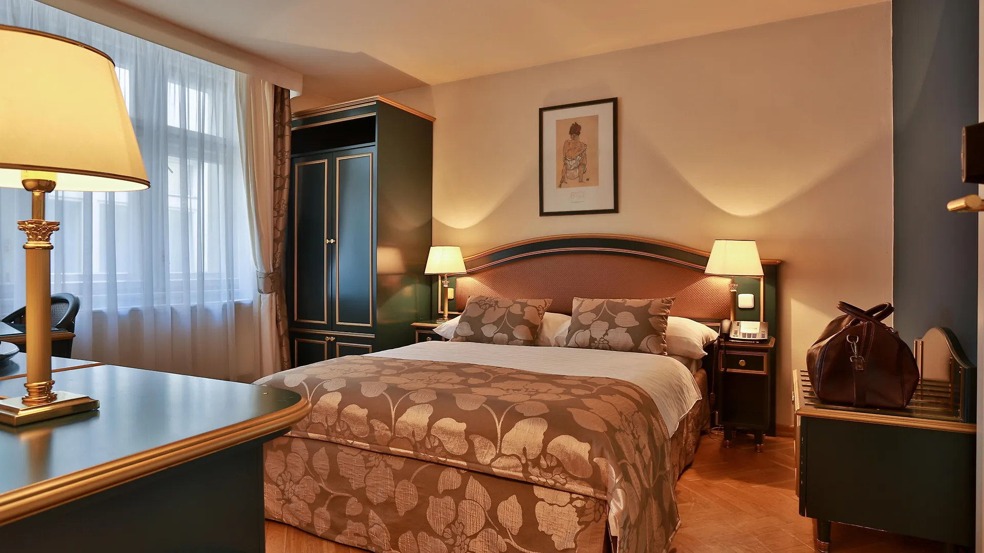 Elysee Hotel Praga 4*,