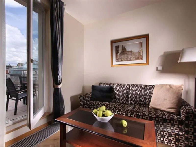 Elysee Hotel Praga 4*,
